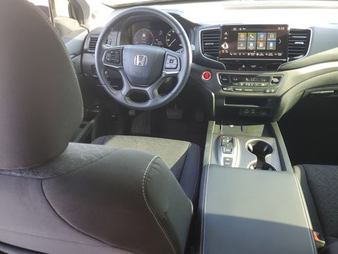 Certified 2024 Honda Ridgeline Sport image 16