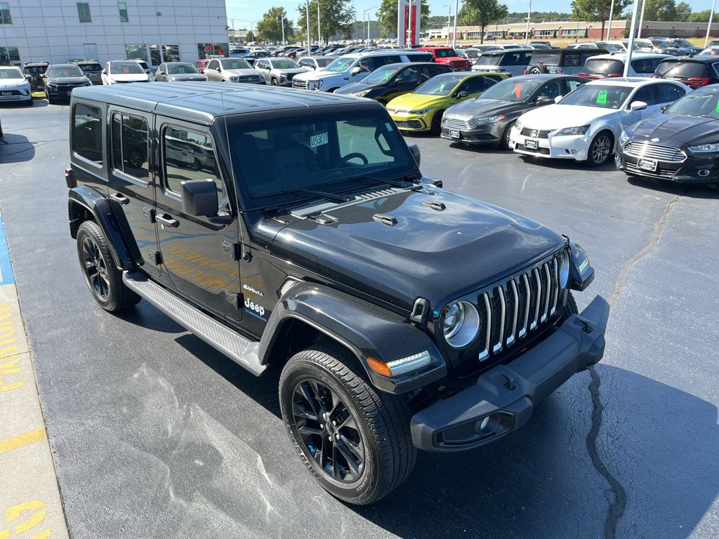 Used 2023 Jeep Wrangler Unlimited Sahara AWD/4WD image 7