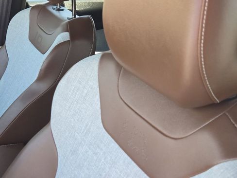 Used 2023 Volkswagen ID.4 Pro image 16