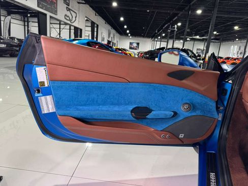 Used 2018 Ferrari 488 Spider image 38