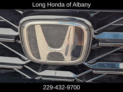Used 2025 Honda CR-V Sport image 3