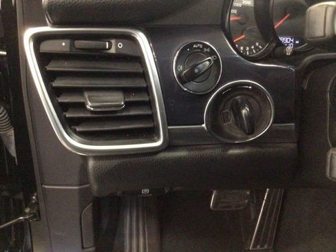 Used 2012 Porsche Panamera S image 18