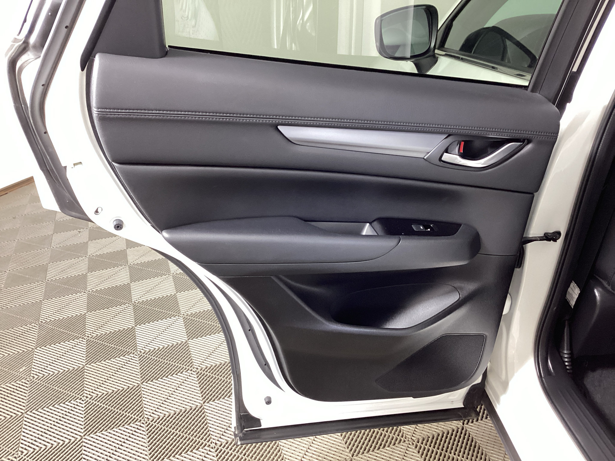 Used 2024 MAZDA CX-5 AWD 2.5 S w/ Preferred Package image 15