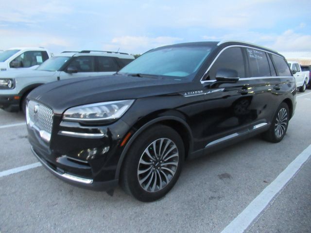 Used 2022 Lincoln Aviator Reserve w/ Elements Package Plus RWD image 3