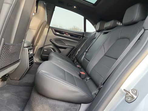 New 2026 Porsche Macan 4 Electric image 11