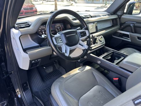 Used 2020 Land Rover Defender 110 HSE AWD/4WD image 19