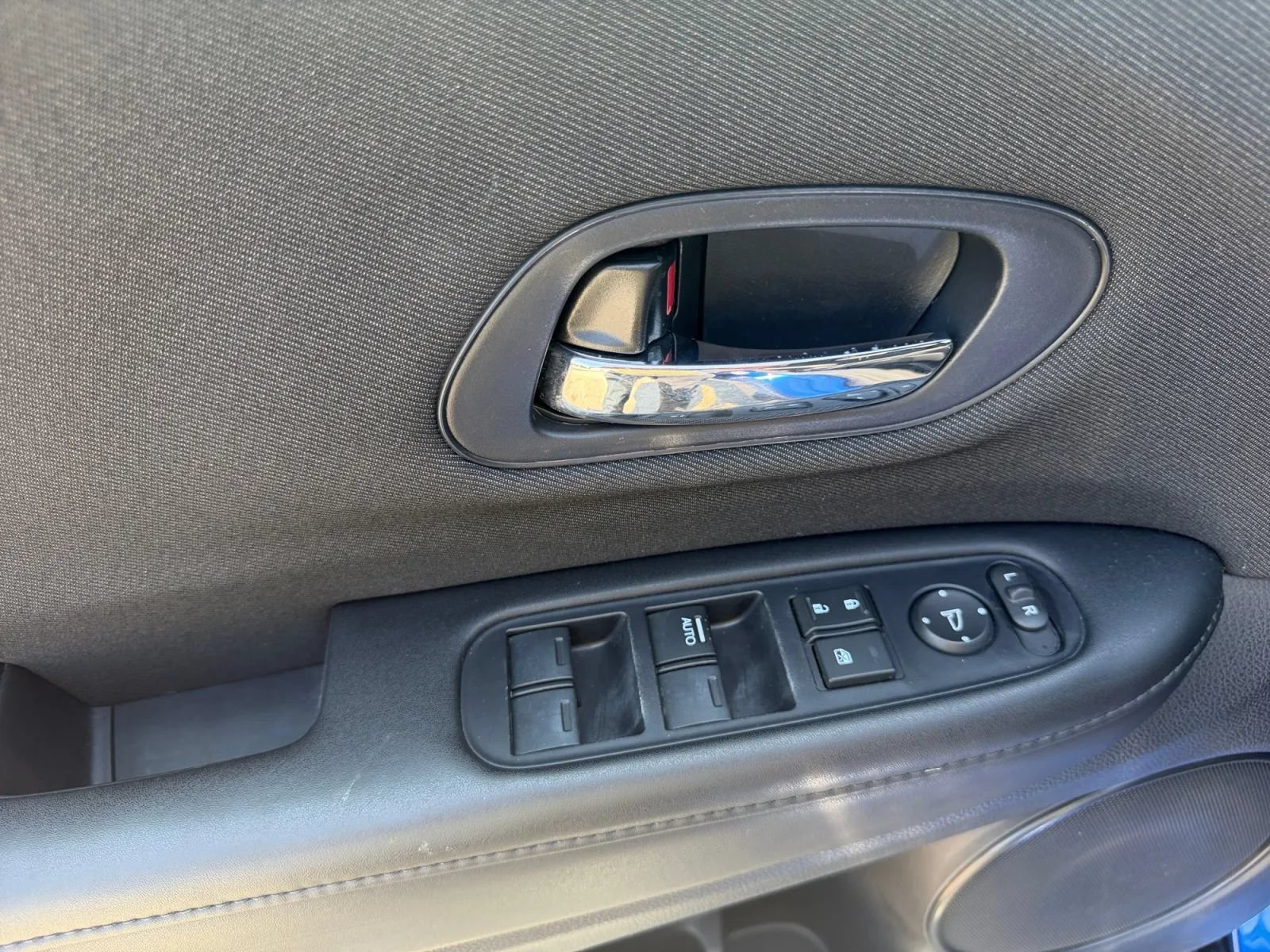 Used 2021 Honda HR-V Sport image 14