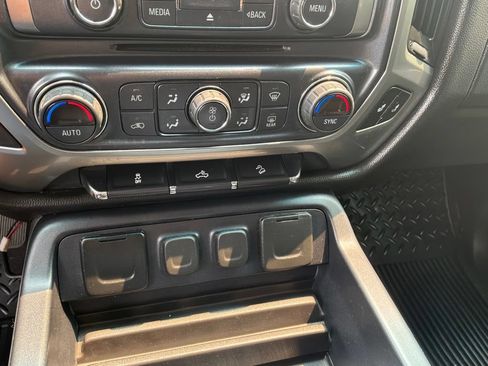 Used 2018 Chevrolet Silverado 1500 LT w/ All Star Edition AWD/4WD image 26