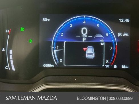 Used 2025 Toyota Corolla Cross XLE w/ Convenience Package FWD image 18