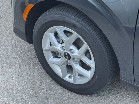 Used 2025 Kia Soul LX w/ LX Technology Package image 28