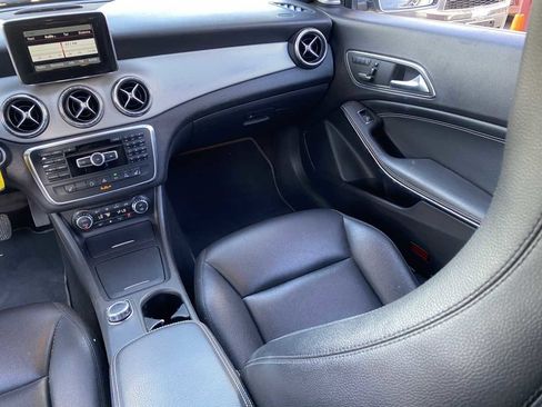 Used 2014 Mercedes-Benz CLA 250 image 37