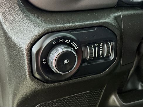 Used 2022 Jeep Wrangler Unlimited Sport w/ Sun And Sound Package AWD/4WD image 14