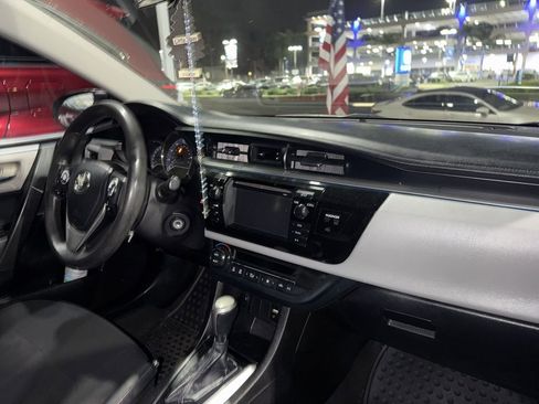 Used 2016 Toyota Corolla LE image 14