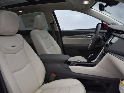 New 2026 Cadillac XT5 Premium Luxury w/ Driver Assist Package AWD/4WD image 34