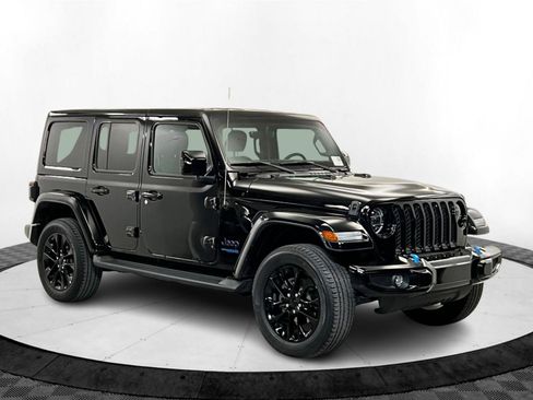 Used 2021 Jeep Wrangler Unlimited Sahara image 9