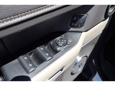 Used 2021 Ford Expedition Limited AWD/4WD image 21