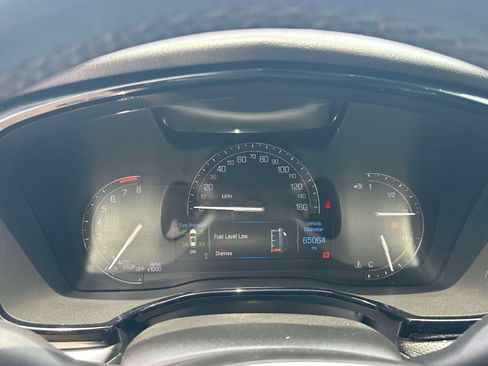 Used 2018 Cadillac XT5 Luxury w/ Driver Awareness Package AWD/4WD image 18