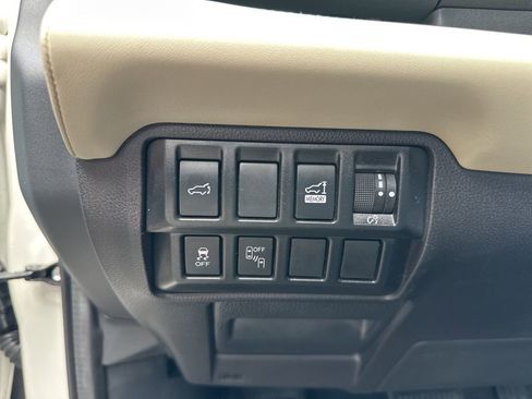 Used 2019 Subaru Ascent Limited image 52