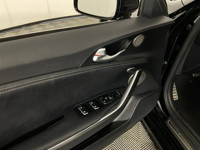 Used 2023 Kia Stinger GT-Line w/ Sun & Sound Package RWD image 15