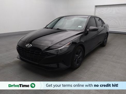 Used 2023 Hyundai Elantra SEL w/ Preferred Accessory Package image 1