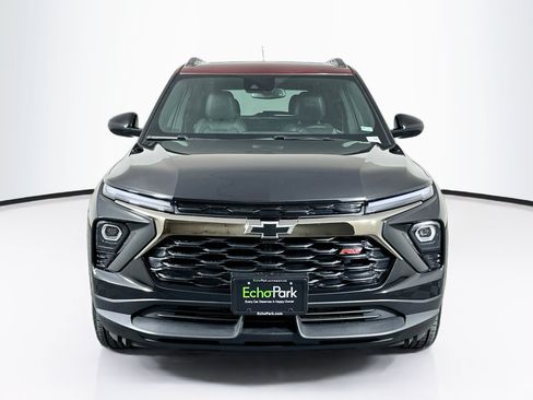 Used 2025 Chevrolet TrailBlazer RS w/ Convenience Package AWD/4WD image 2