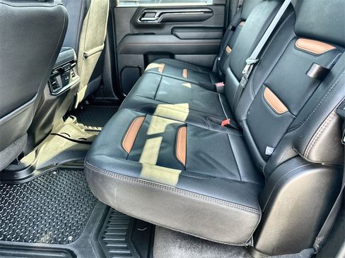 Used 2024 GMC Sierra 2500 AT4 w/ AT4 Premium Plus Package image 16