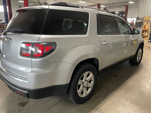 Used 2016 GMC Acadia SLE image 6