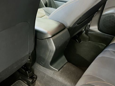 Used 2018 Subaru Crosstrek 2.0i Premium AWD/4WD image 27