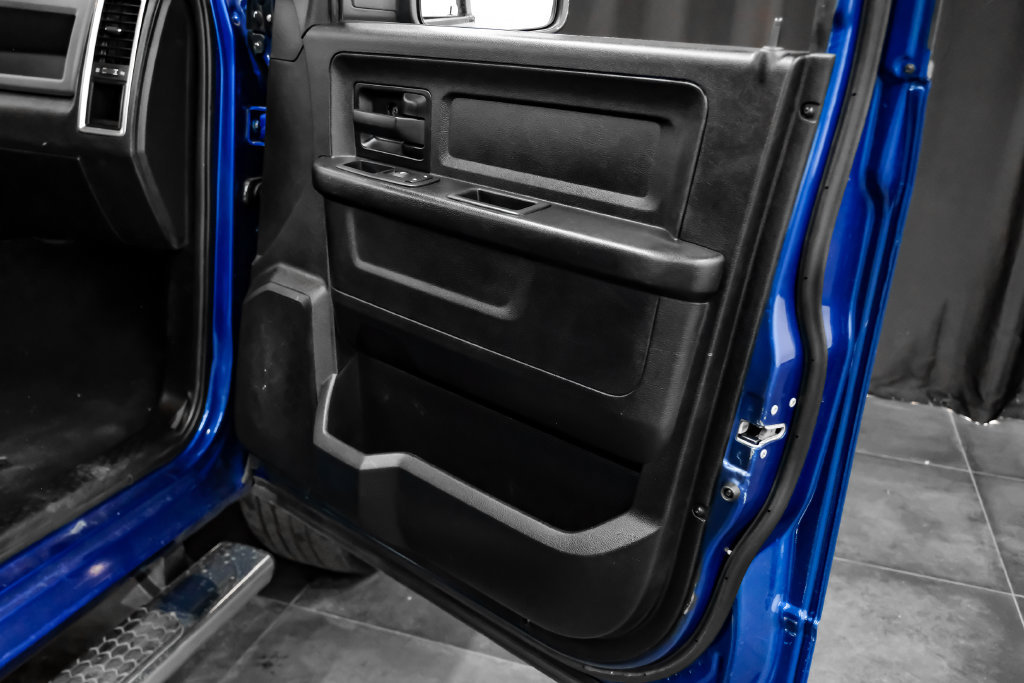 Used 2019 RAM 1500 Express w/ Express Value Package AWD/4WD image 46