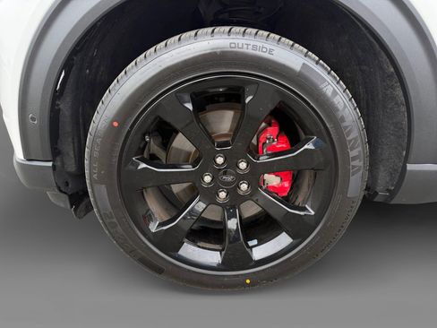 Used 2022 Ford Explorer ST w/ Equipment Group 401A image 9