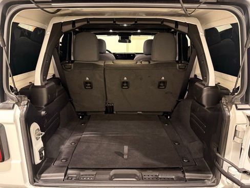 Used 2024 Jeep Wrangler Sport S image 10