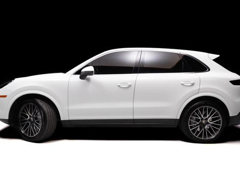 Used 2021 Porsche Cayenne AWD/4WD image 21
