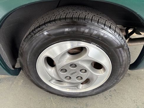 Used 1994 Pontiac Firebird Coupe image 29