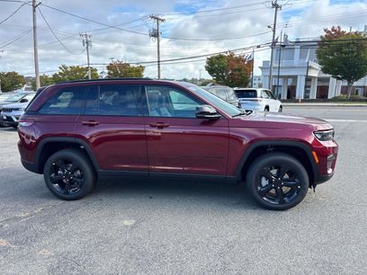 New 2025 Jeep Grand Cherokee Limited w/ Black Appearance Package