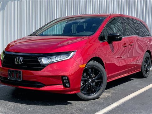 Used 2024 Honda Odyssey Sport image 1