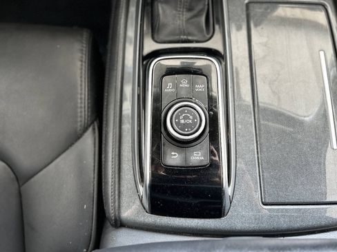 Used 2021 Nissan Armada SV AWD/4WD image 68