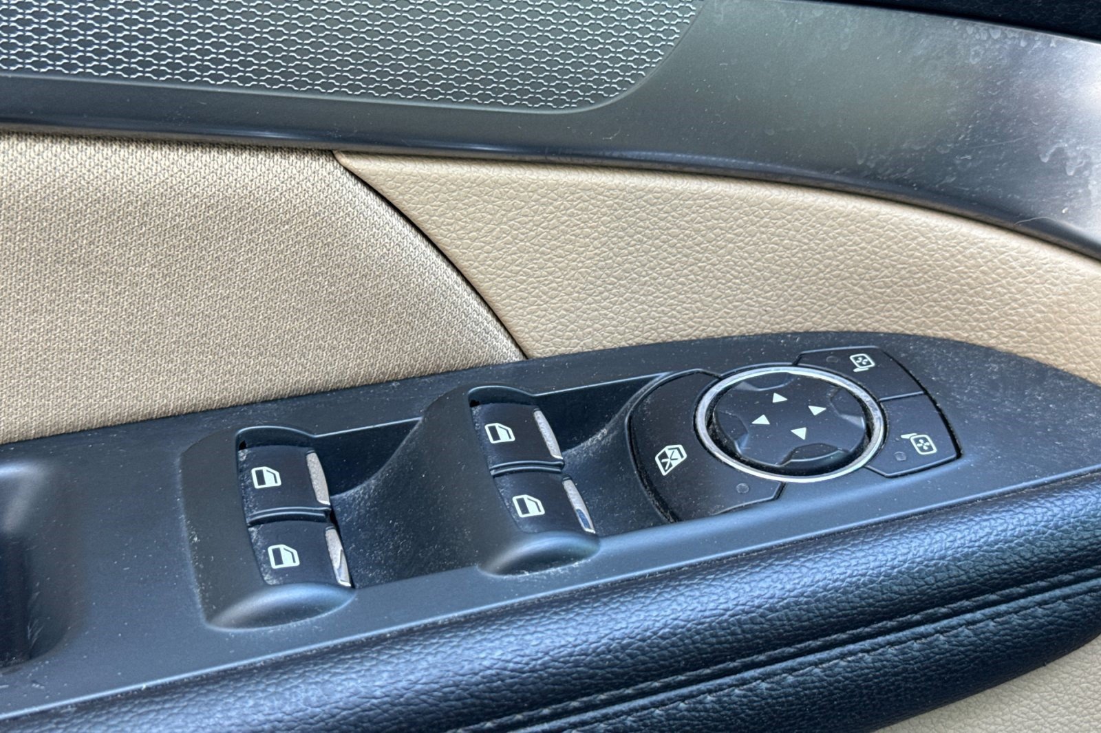 Used 2016 Ford Explorer FWD image 13