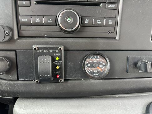 Used 2015 Chevrolet Express 4500 w/ Shuttle Bus Package image 47