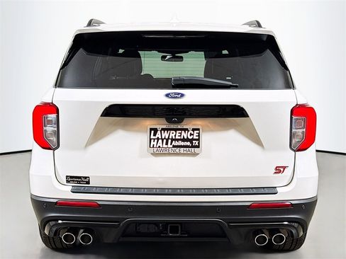 Used 2023 Ford Explorer ST image 5