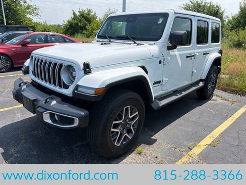 Used 2025 Jeep Wrangler Unlimited Sahara AWD/4WD image 1