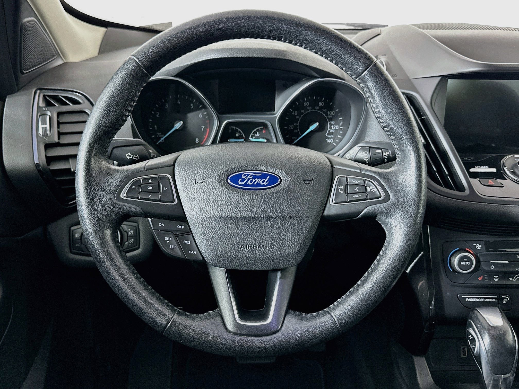 Used 2019 Ford Escape Titanium AWD/4WD image 17