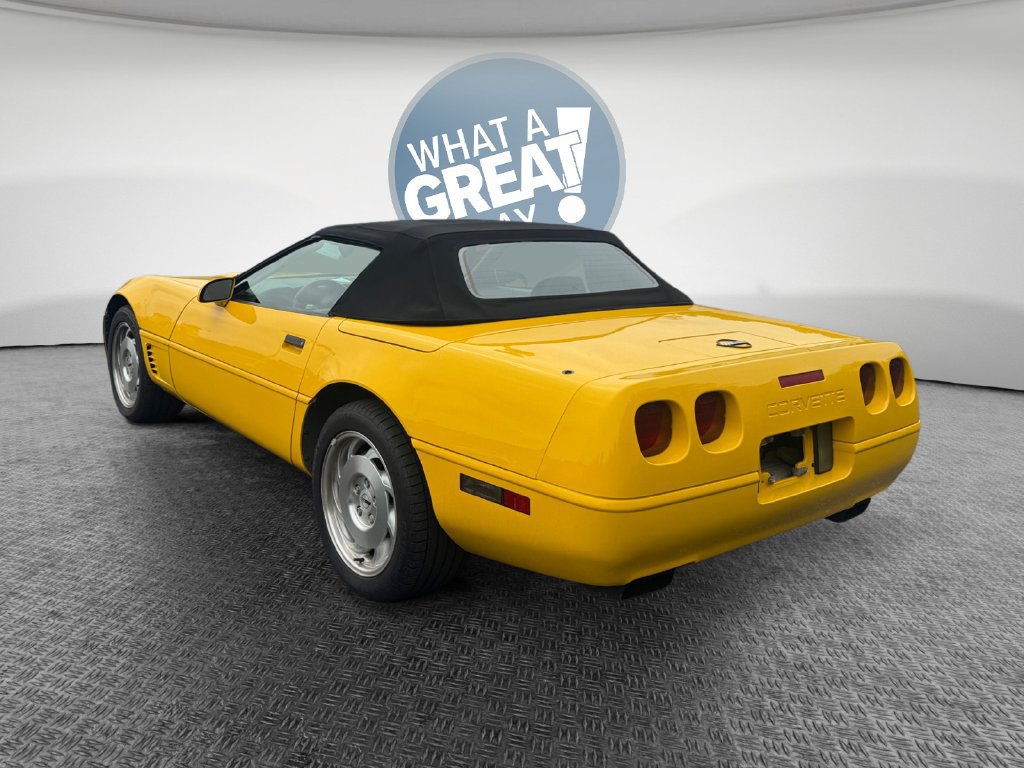 Used 1995 Chevrolet Corvette Convertible RWD image 6
