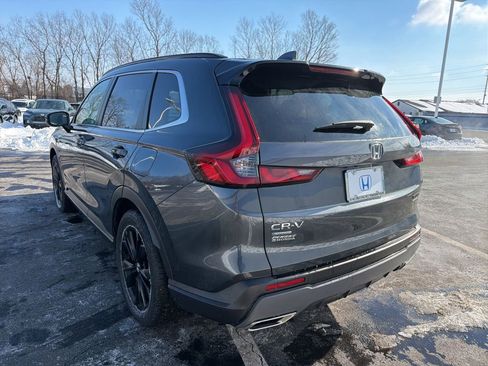 Certified 2023 Honda CR-V Sport Touring image 3