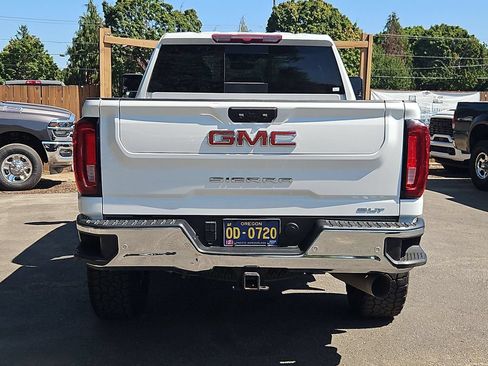 Used 2023 GMC Sierra 3500 SLT w/ SLT Premium Package AWD/4WD image 6