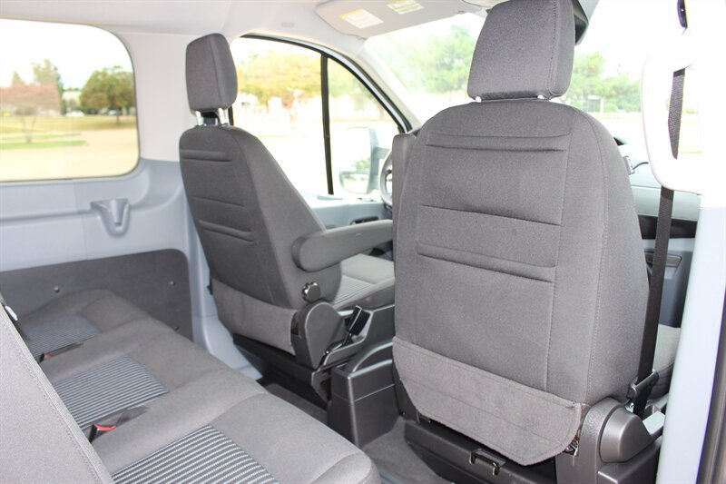 Used 2018 Ford Transit 150 XL RWD image 17