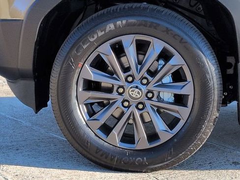 New 2026 Toyota Land Cruiser image 10