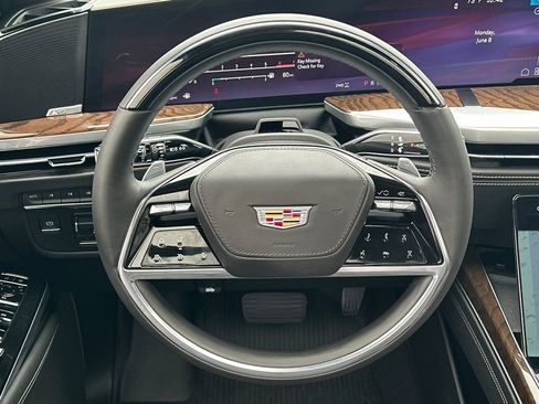 Certified 2025 Cadillac Escalade Sport Platinum AWD/4WD image 25