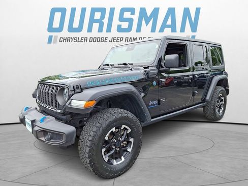 Used 2024 Jeep Wrangler Unlimited Rubicon 4xe AWD/4WD image 3