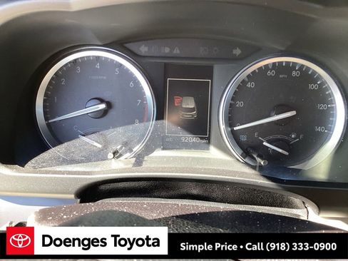 Used 2017 Toyota Highlander Limited image 18