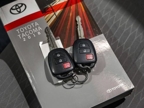Used 2018 Toyota Tacoma SR w/ SR Convenience Package AWD/4WD image 61